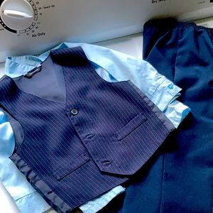 Boys Izod 3T 3 pc suit